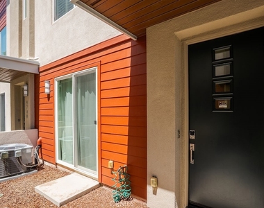 5750 Acacia Lane - Photo Thumbnail 5