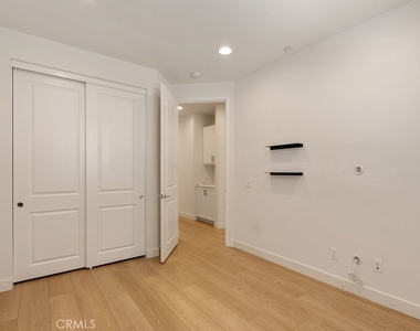 5750 Acacia Lane - Photo Thumbnail 32