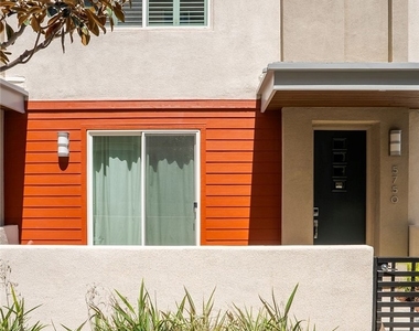 5750 Acacia Lane - Photo Thumbnail 3