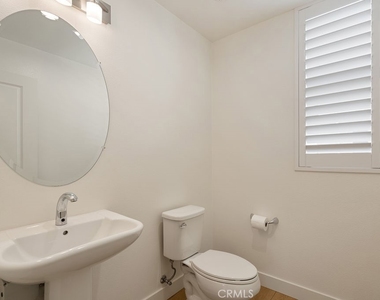 5750 Acacia Lane - Photo Thumbnail 22