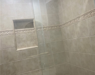 1146 E Lexington - Photo Thumbnail 12