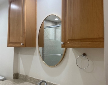 1146 E Lexington - Photo Thumbnail 8