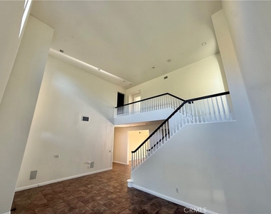 16 Foxtail Court - Photo Thumbnail 6