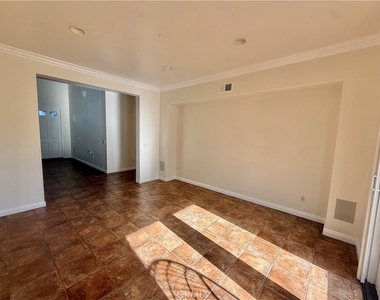 16 Foxtail Court - Photo Thumbnail 10