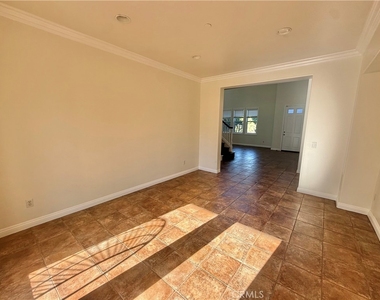 16 Foxtail Court - Photo Thumbnail 11