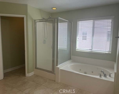 13884 Oak Tree - Photo Thumbnail 21