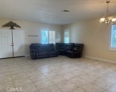 13884 Oak Tree - Photo Thumbnail 2