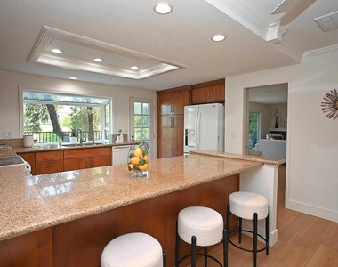 597 Saint George Rd - Photo Thumbnail 14