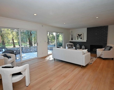 597 Saint George Rd - Photo Thumbnail 6