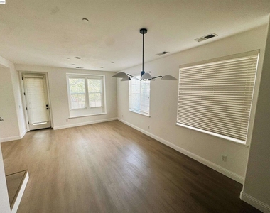 40203 Antigua Rose Ter - Photo Thumbnail 9