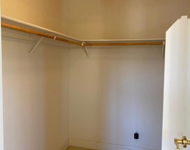 171 Shadowhill Cir - Photo Thumbnail 19
