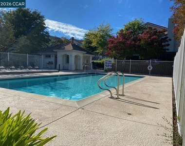 171 Shadowhill Cir - Photo Thumbnail 34