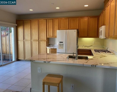 171 Shadowhill Cir - Photo Thumbnail 10