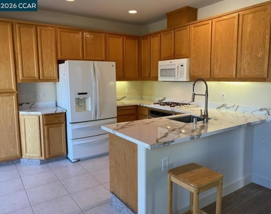 171 Shadowhill Cir - Photo Thumbnail 8