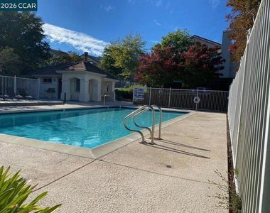 171 Shadowhill Cir - Photo Thumbnail 39