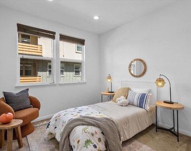 2071 Mahuron Cir - Photo Thumbnail 12