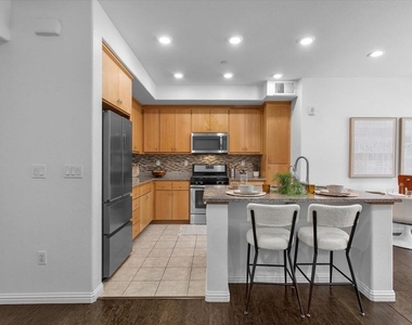 2071 Mahuron Cir - Photo Thumbnail 8