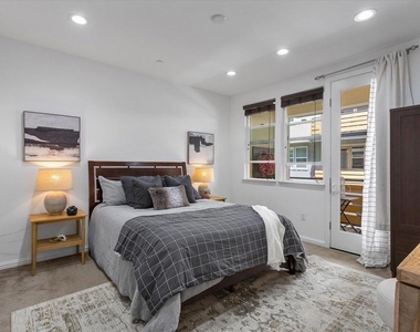 2071 Mahuron Cir - Photo Thumbnail 9
