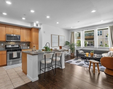 2071 Mahuron Cir - Photo Thumbnail 7