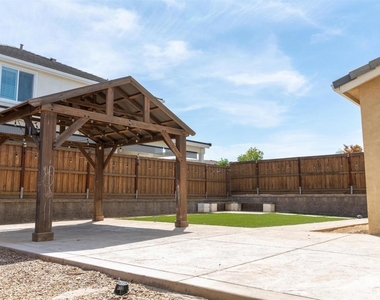 21236 Grapevine Dr - Photo Thumbnail 11