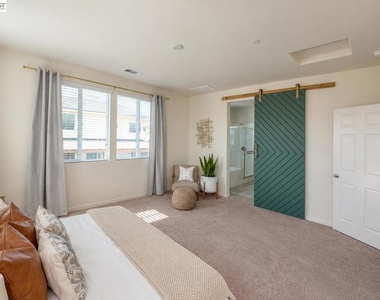 21236 Grapevine Dr - Photo Thumbnail 4