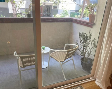155 Pearl St - Photo Thumbnail 6