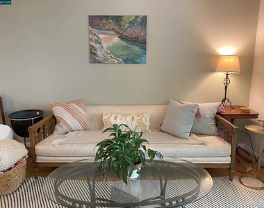 155 Pearl St - Photo Thumbnail 7