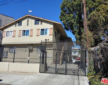 5419 Harold Way - Photo Thumbnail 22