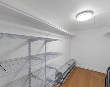 851 N San Vicente Boulevard - Photo Thumbnail 22