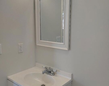5419 Harold Way - Photo Thumbnail 19