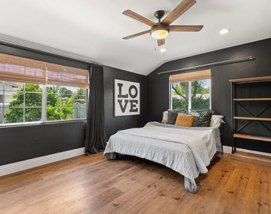 25202 Atwood Boulevard - Photo Thumbnail 10