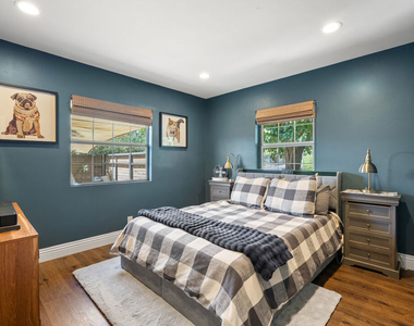 25202 Atwood Boulevard - Photo Thumbnail 7
