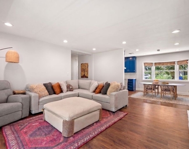 25202 Atwood Boulevard - Photo Thumbnail 2
