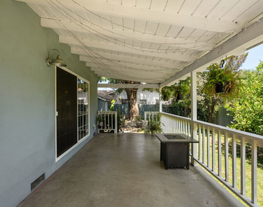 25202 Atwood Boulevard - Photo Thumbnail 15