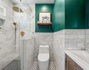 25202 Atwood Boulevard - Photo Thumbnail 12