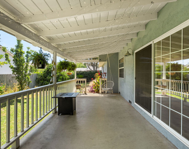 25202 Atwood Boulevard - Photo Thumbnail 16