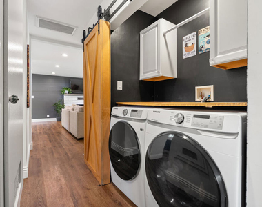 25202 Atwood Boulevard - Photo Thumbnail 14