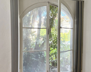 439 N Van Ness Avenue - Photo Thumbnail 2
