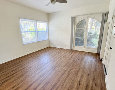 439 N Van Ness Avenue - Photo Thumbnail 1