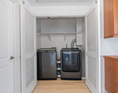 360 W Avenue 26 - Photo Thumbnail 18