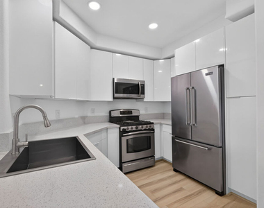 360 W Avenue 26 - Photo Thumbnail 13