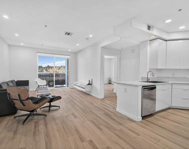 360 W Avenue 26 - Photo Thumbnail 2
