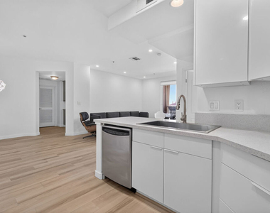 360 W Avenue 26 - Photo Thumbnail 11