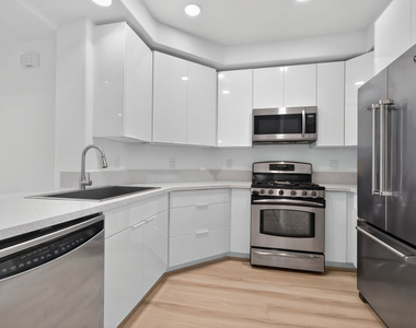 360 W Avenue 26 - Photo Thumbnail 10