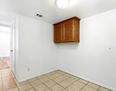 2117 Duane Street - Photo Thumbnail 41