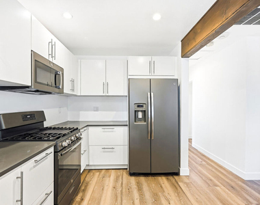 2117 Duane Street - Photo Thumbnail 34
