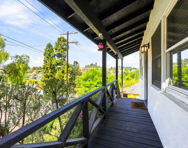 2117 Duane Street - Photo Thumbnail 30