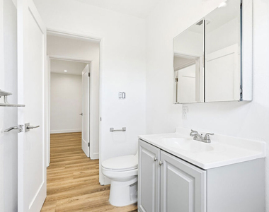 2117 Duane Street - Photo Thumbnail 31