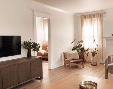 1146 S Mullen Avenue - Photo Thumbnail 4
