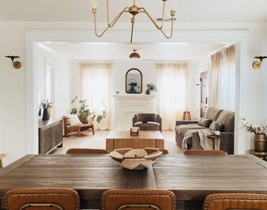 1146 S Mullen Avenue - Photo Thumbnail 9